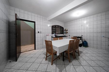 Casa à venda com 128m², 3 quartos e 3 vagasCozinha