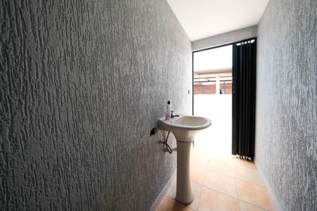 Casa à venda com 128m², 3 quartos e 3 vagasÁrea externa