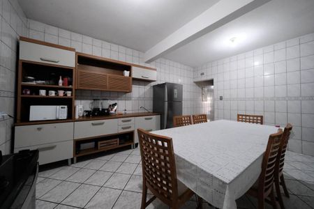 Casa à venda com 128m², 3 quartos e 3 vagasCozinha