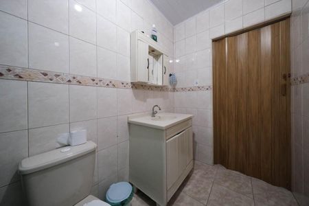 Casa à venda com 128m², 3 quartos e 3 vagasBanheiro 1
