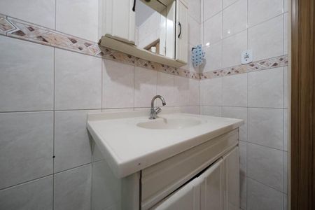 Casa à venda com 128m², 3 quartos e 3 vagasBanheiro 1