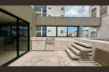 Apartamento à venda com 161m², 2 quartos e 2 vagas Apartamento à venda com 161m², 2 quartos e 2 vagasTerraço