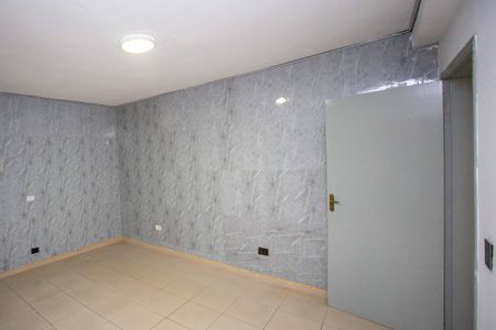 Casa à venda com 175m², 2 quartos e 2 vagasQuarto Suíte