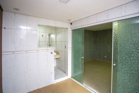 Casa à venda com 175m², 2 quartos e 2 vagasCloset da suíte