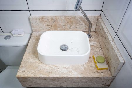 Casa à venda com 175m², 2 quartos e 2 vagasBanheiro da Suíte