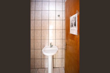 Casa à venda com 175m², 2 quartos e 2 vagasLavabo