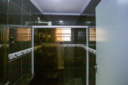 Casa à venda com 175m², 2 quartos e 2 vagasBanheiro Social