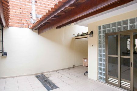 Casa à venda com 175m², 2 quartos e 2 vagasGaragem