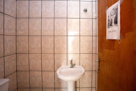 Casa à venda com 175m², 2 quartos e 2 vagasLavabo