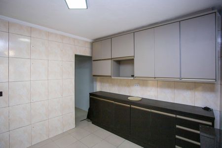 Casa à venda com 175m², 2 quartos e 2 vagasCozinha