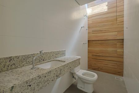 Casa à venda com 127m², 3 quartos e 1 vagaBanheiro da Suíte