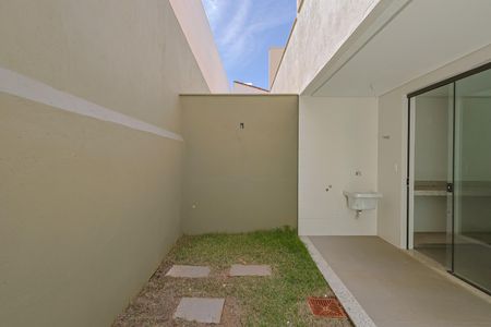 Casa à venda com 127m², 3 quartos e 1 vagaQuintal