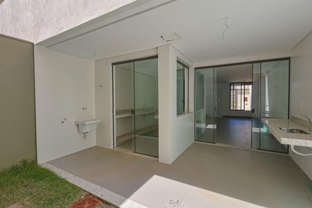 Casa à venda com 127m², 3 quartos e 1 vagaQuintal