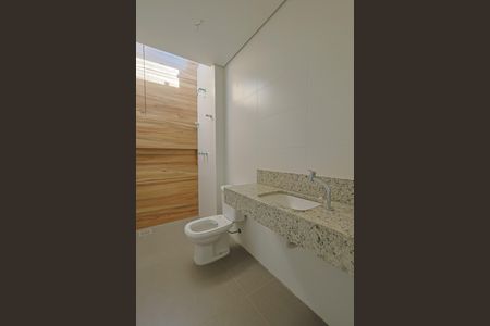 Casa à venda com 127m², 3 quartos e 1 vagaBanheiro