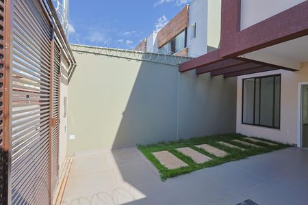 Casa à venda com 127m², 3 quartos e 1 vagaEntrada