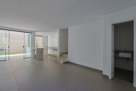 Sala de casa à venda com 3 quartos, 127m² em Santa Rosa, Belo Horizonte
