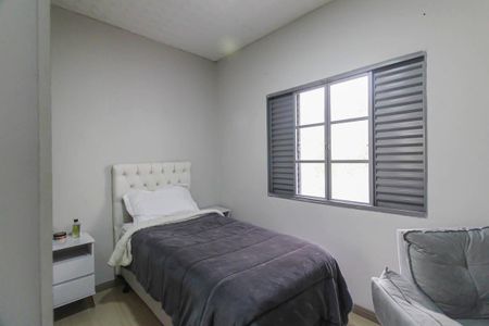 Casa à venda com 158m², 3 quartos e 1 vaga