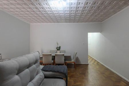 Casa à venda com 3 quartos, 158m² em Vila Paulo Silas, São Paulo