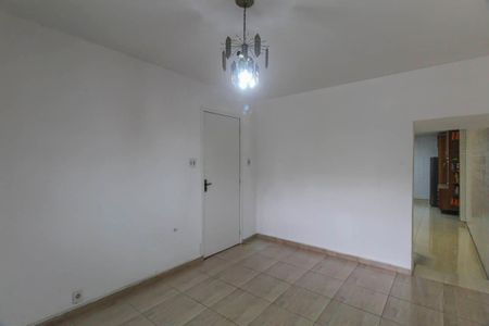 Casa à venda com 3 quartos, 158m² em Vila Paulo Silas, São Paulo