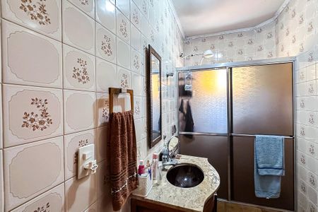 Casa à venda com 200m², 3 quartos e 1 vagaBanheiro 1