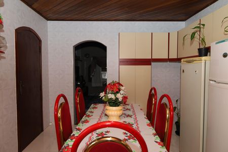 Casa à venda com 120m², 2 quartos e 2 vagasCozinha