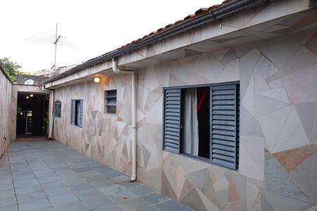 Casa à venda com 120m², 2 quartos e 2 vagasQuintal