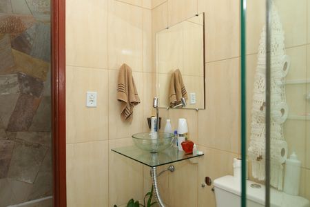 Casa à venda com 120m², 2 quartos e 2 vagasBanheiro 1
