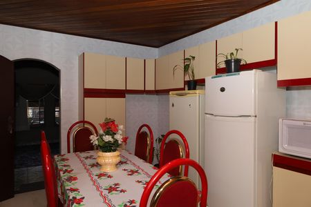 Casa à venda com 120m², 2 quartos e 2 vagasCozinha