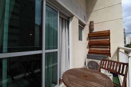 Varanda de apartamento para alugar com 1 quarto, 48m² em Moema, São Paulo