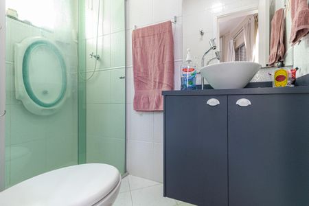 Casa de condomínio à venda com 180m², 3 quartos e 2 vagas Casa de condomínio à venda com 180m², 3 quartos e 2 vagasBanheiro Suíte 3