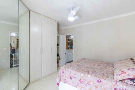 Casa de condomínio à venda com 180m², 3 quartos e 2 vagas Casa de condomínio à venda com 180m², 3 quartos e 2 vagasSuíte 3