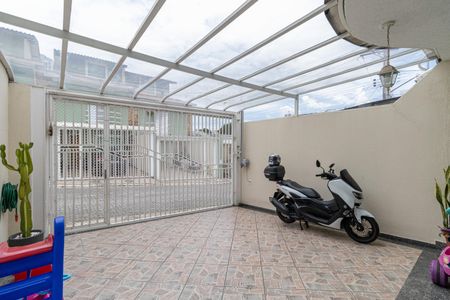 Casa de condomínio à venda com 180m², 3 quartos e 2 vagas Casa de condomínio à venda com 180m², 3 quartos e 2 vagasGaragem