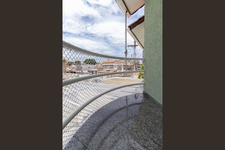 Casa de condomínio à venda com 180m², 3 quartos e 2 vagas Casa de condomínio à venda com 180m², 3 quartos e 2 vagasSacada Suíte 3