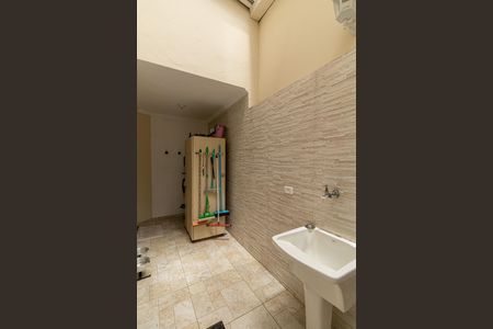 Casa de condomínio à venda com 180m², 3 quartos e 2 vagas Casa de condomínio à venda com 180m², 3 quartos e 2 vagasÁrea de Serviço