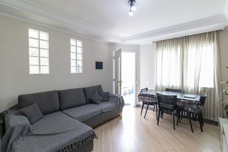 Sala de casa de condomínio à venda com 3 quartos, 180m² em Vila Lais, São Paulo