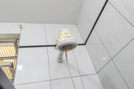 Banheiro de apartamento para alugar com 1 quarto, 44m² em Penha, Rio de Janeiro
