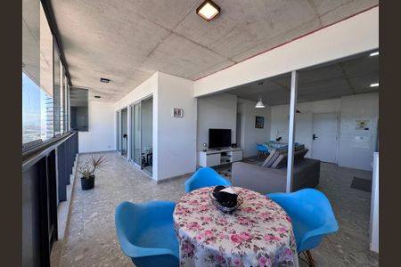 Apartamento para alugar com 82m², 2 quartos e 1 vagaVaranda