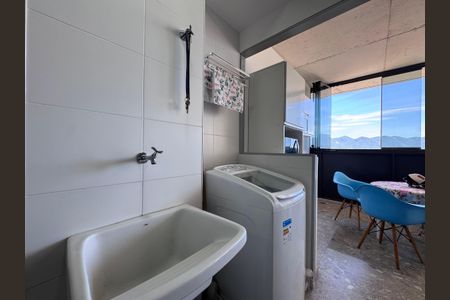 Apartamento para alugar com 82m², 2 quartos e 1 vagaCozinha e Área de Serviço