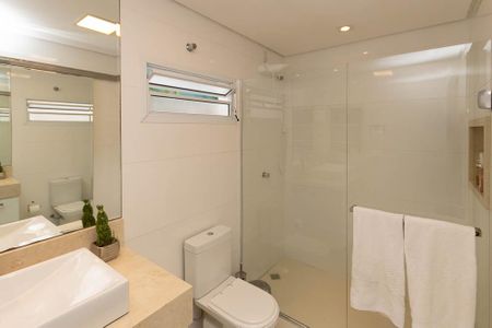 Casa de condomínio à venda com 99m², 2 quartos e 2 vagasBanheiro da Suíte