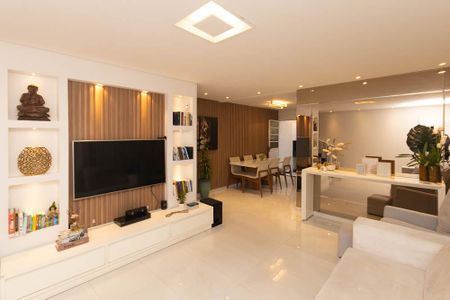 Sala  de casa de condomínio à venda com 2 quartos, 99m² em Vila Maria Baixa, São Paulo