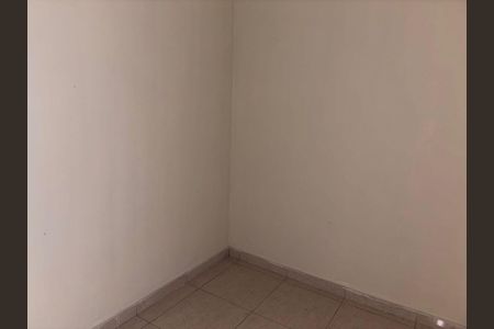 Quarto de apartamento para alugar com 2 quartos, 56m² em Parque Santo Antonio, Duque de Caxias