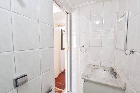 Apartamento para alugar com 100m², 3 quartos e 1 vagaBanheiro da suíte