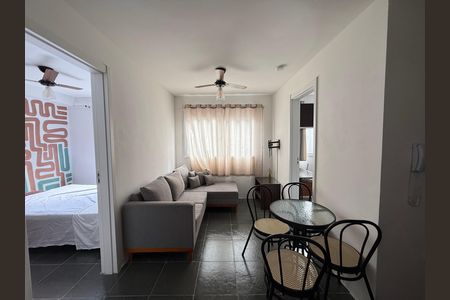 Apartamento para alugar com 34m², 2 quartos e sem vaga