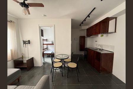 Apartamento para alugar com 34m², 2 quartos e sem vaga