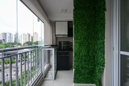 Varanda de apartamento à venda com 2 quartos, 51m² em Vila Andrade, São Paulo