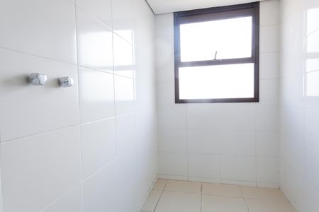 Apartamento à venda com 166m², 4 quartos e 3 vagas Apartamento à venda com 166m², 4 quartos e 3 vagasBanheiro suite