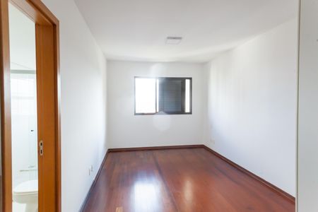 Apartamento à venda com 166m², 4 quartos e 3 vagas Apartamento à venda com 166m², 4 quartos e 3 vagassuite