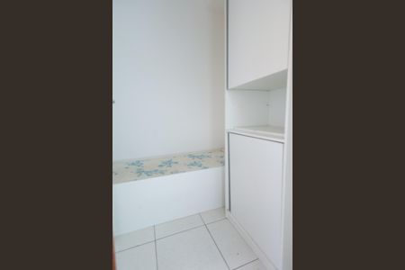 Apartamento à venda com 166m², 4 quartos e 3 vagas Apartamento à venda com 166m², 4 quartos e 3 vagasQuarto de Serviço