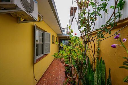 Casa à venda com 150m², 2 quartos e 2 vagasCorredor 2