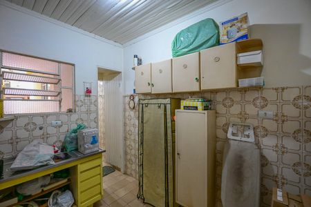 Casa à venda com 150m², 2 quartos e 2 vagasCozinha da Edícula 